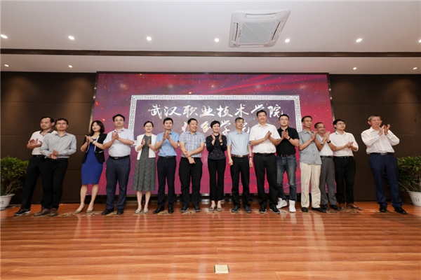 银河麒麟与武汉深化网信人才培养合作，开拓校企合作新领域